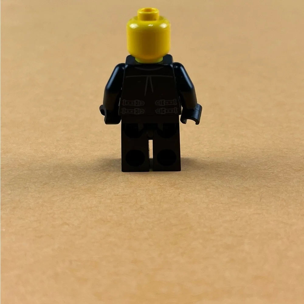 LEGO City Bandit Male Minifigure 60042 High Speed Police Chase Criminal Crook 2”